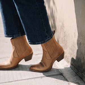 Frye Sacha Chelsea Boot Brown Calf Leather Women’s 8 B
